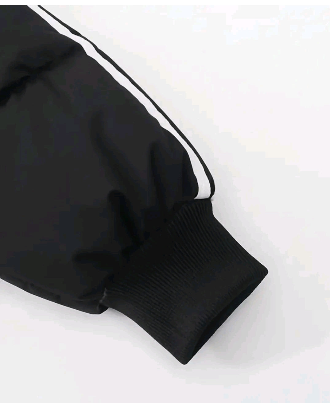 Kinder Winterjacke Jungen Schwarz Parka Gefüttert Kapuze Größe 130 Warm