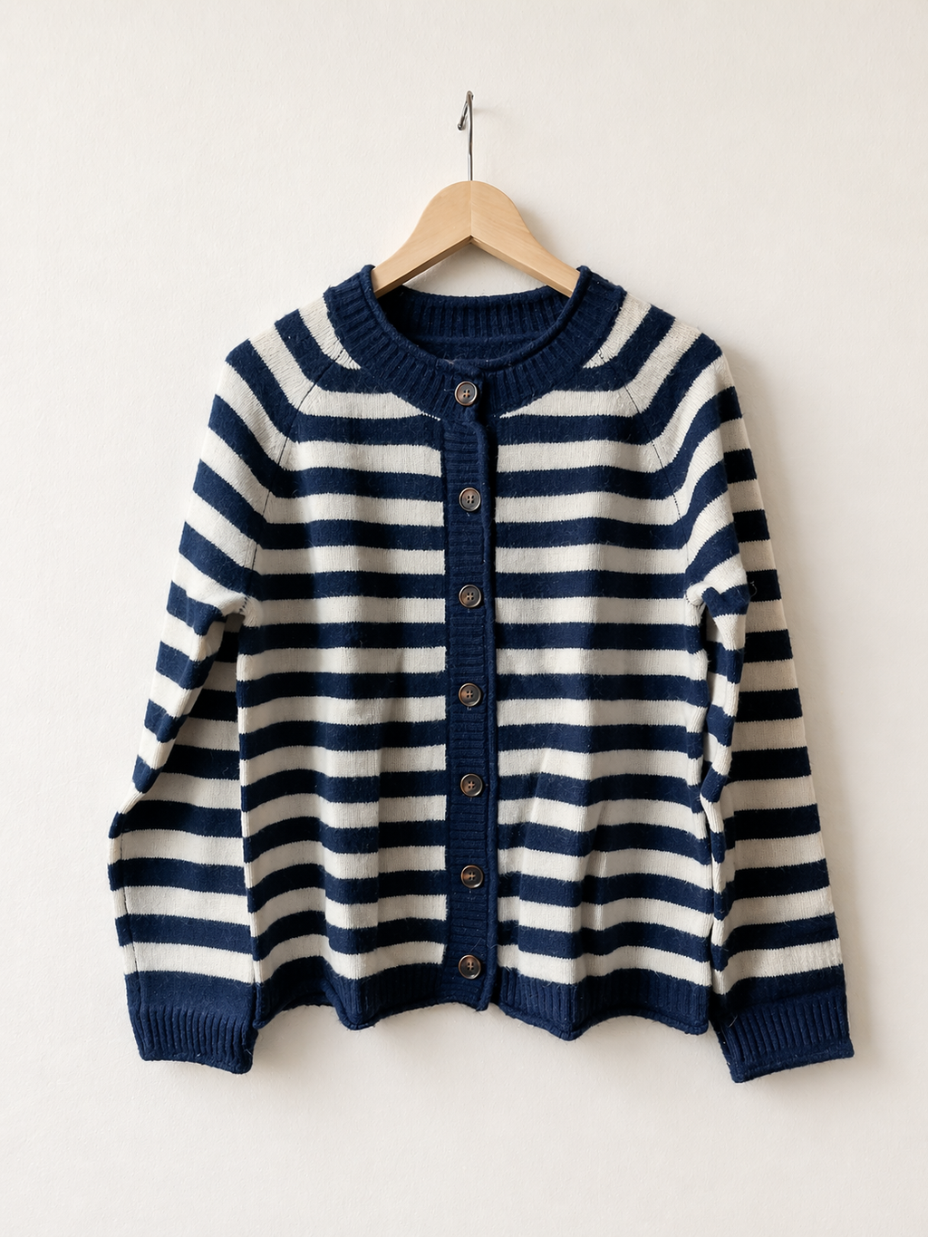 Wolle-Strickjacke