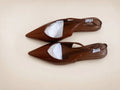 Damen Pumps Braun Lackoptik Slingback Kitten Heels spitz