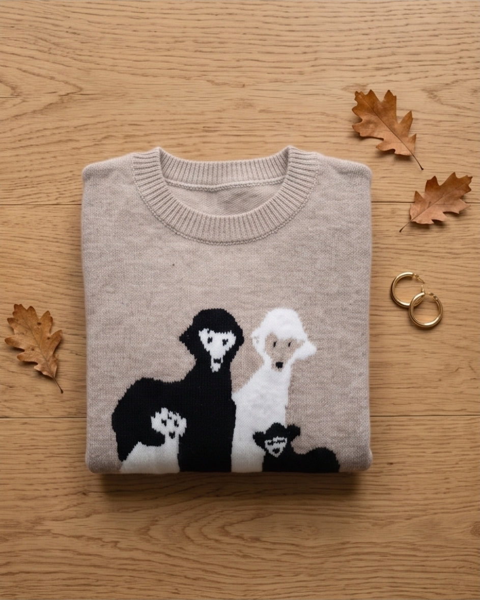 Kuscheliger Damen Pullover mit Lama Alpaka Muster Beige.